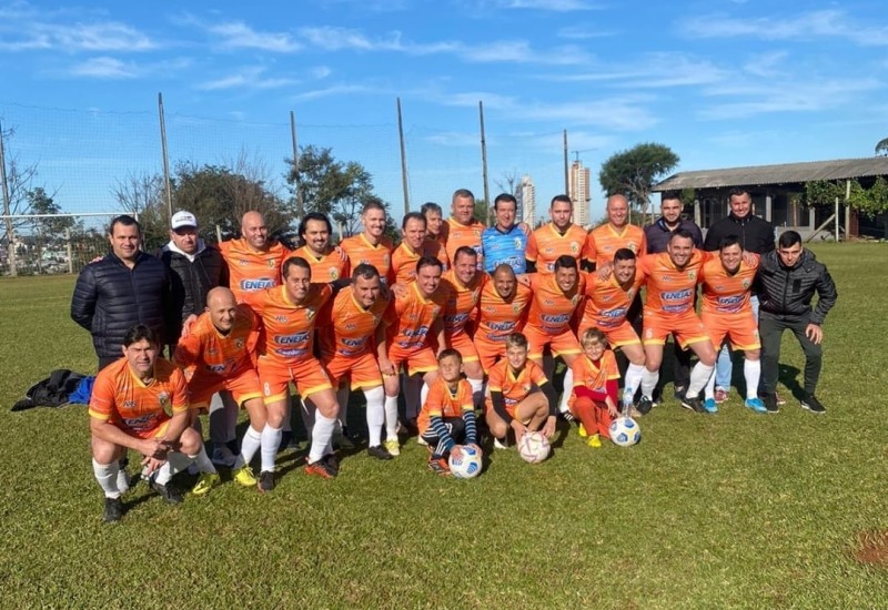 Pérola a um empate da final do Veterano (Foto: Pérola/Divulgação)