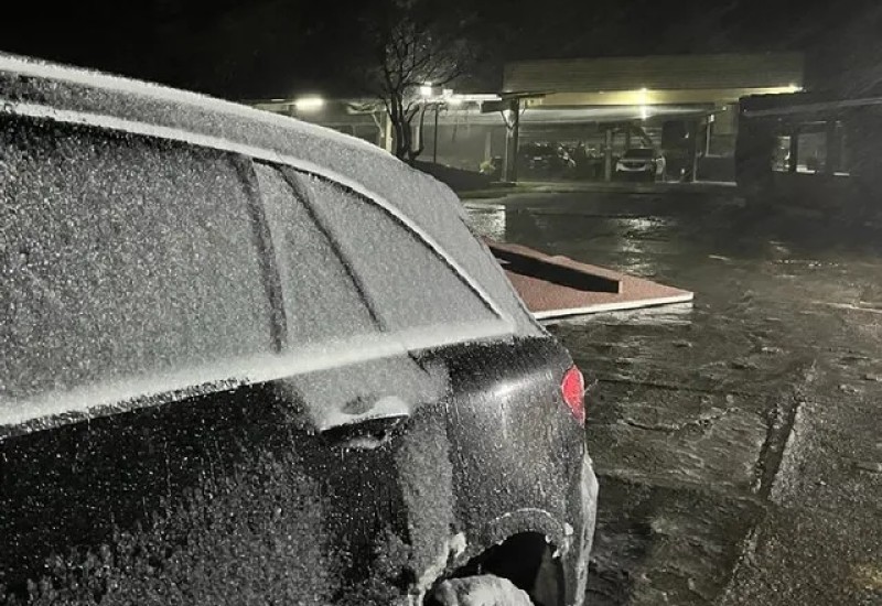 Chuva congelada e chuva congelante foram registradas na Serra (Foto: Tainara Paim/Divulgação Oeste Mais))