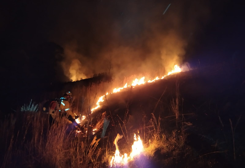 Fotos: Bombeiros/Divulgação/JRTV