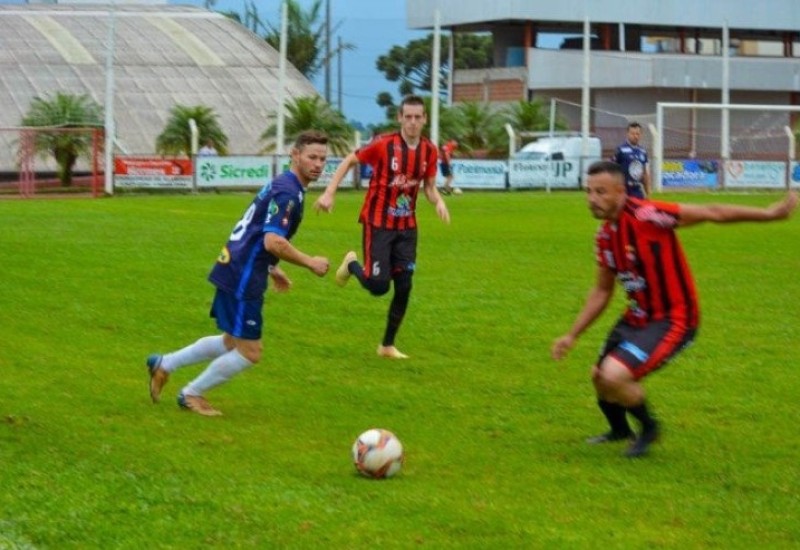 Guarani teve muito trabalho para superar o Grêmio União (Foto: Marcos de Lima/Peperi)