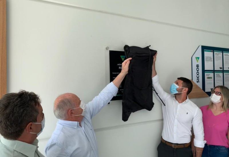 Participaram da inauguração da agência em Rodeio autoridades civis, militares e religiosas locais e regionais, associados, imprensa e profissionais da cooperativa.