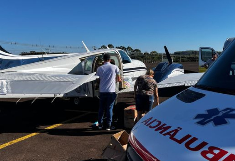 Empresários disponibilizam aviões para o transporte de donativos para o RS (Foto: Rudinei Heinle/Peperi)