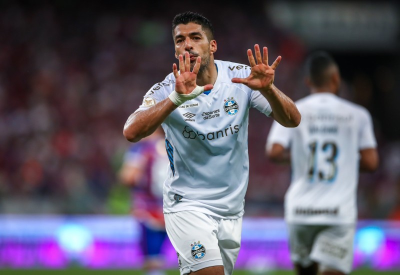 Suárez marcou seu 550° gol na cerreira (Foto:Lucas Uebel/Grêmio)