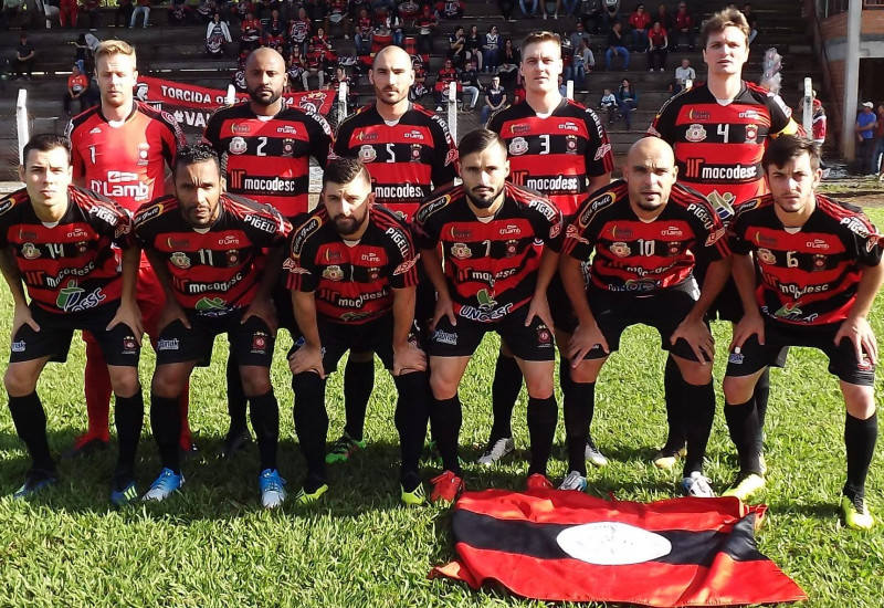 Lançada campanha em favor da filhinha do volante Sig (n° 05), ex-jogador do Guarani 