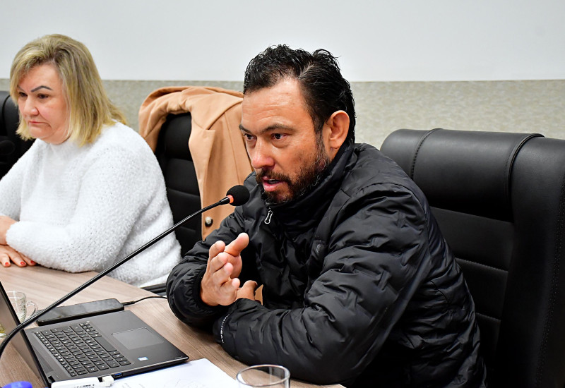 Vereadores Bufo e Sílvia Kuhn querem prevenir acidentes (Foto: Tiarajú Goldschmidt/Câmara)